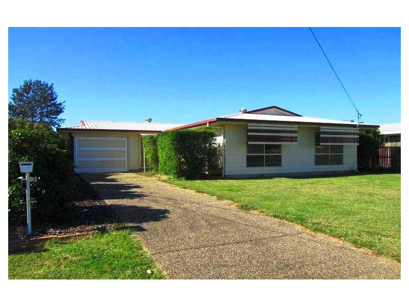 3 Diane Court, North Booval QLD 4304