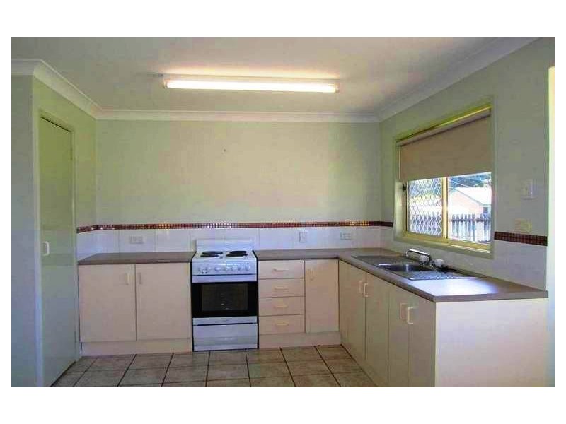 3 Diane Court, North Booval QLD 4304