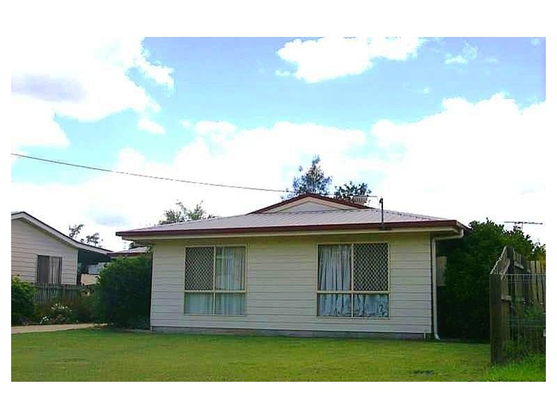 3 Diane Court, North Booval QLD 4304