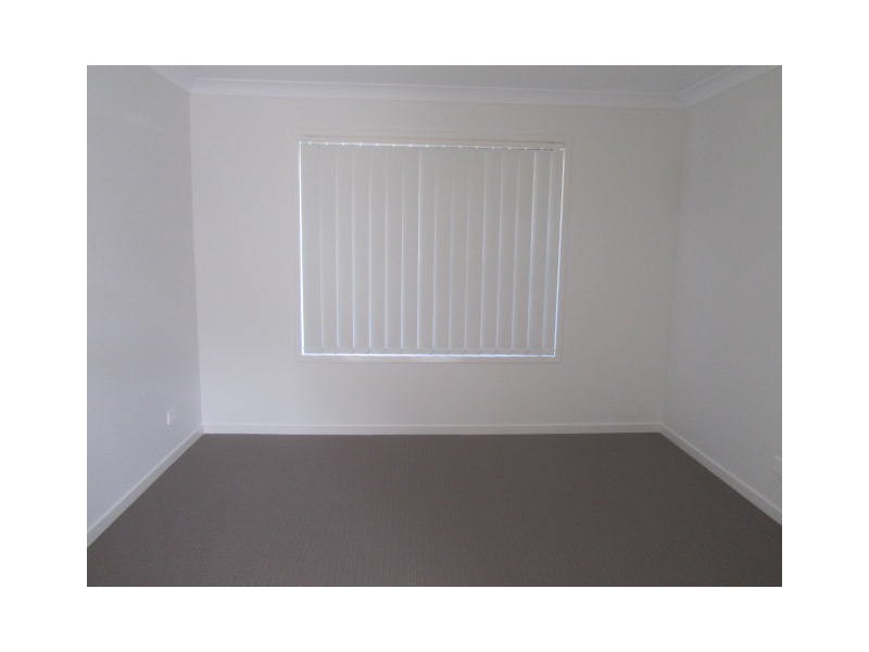 43 Valentine Crescent, Augustine Heights QLD 4300