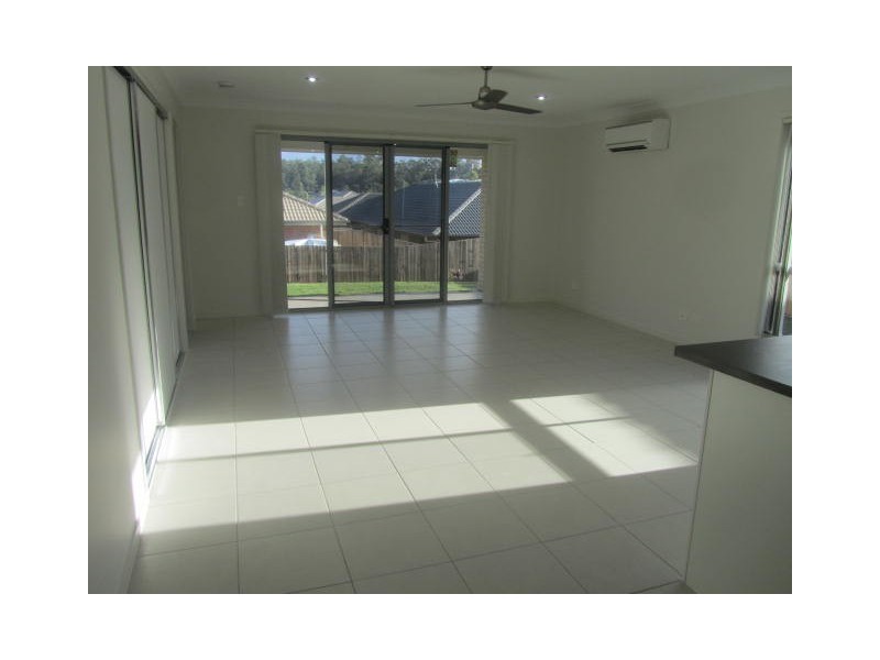 43 Valentine Crescent, Augustine Heights QLD 4300