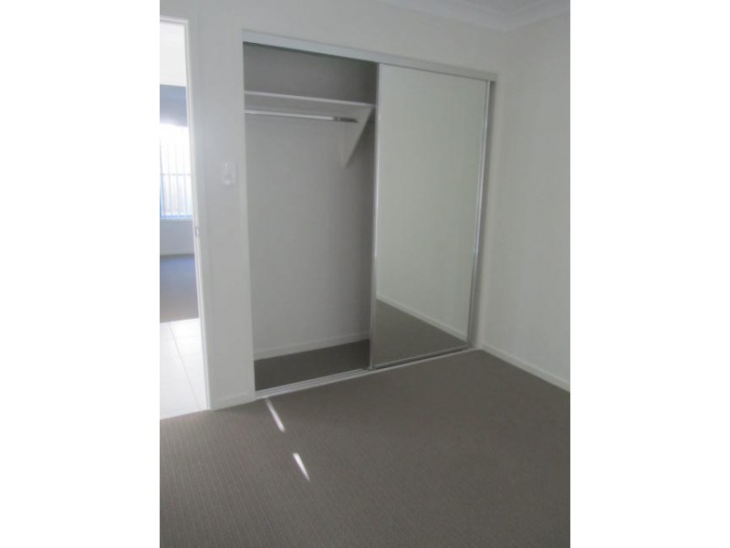 43 Valentine Crescent, Augustine Heights QLD 4300