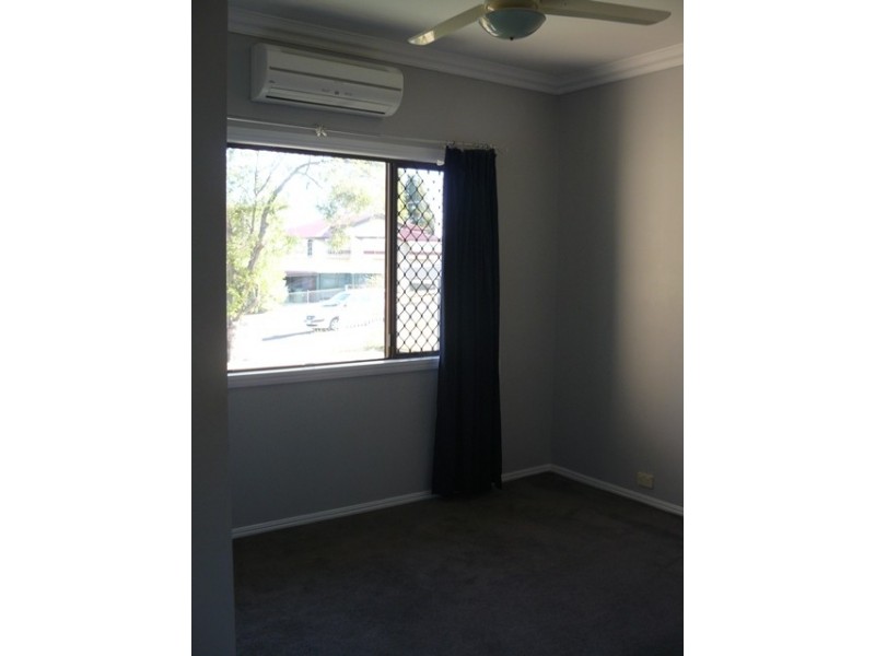 6 Miller Street, North Booval QLD 4304