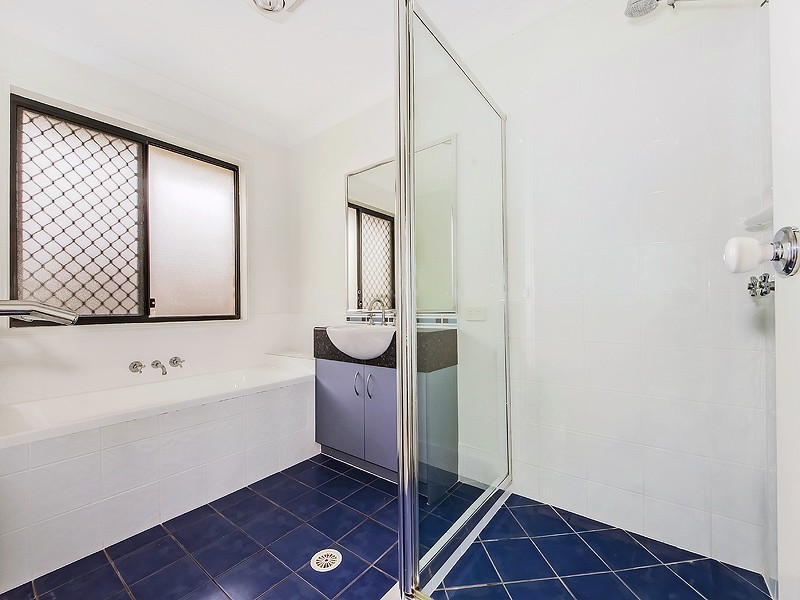 8 Ben Court, Yamanto QLD 4305