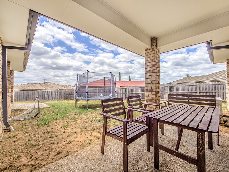 8 Ben Court, Yamanto QLD 4305