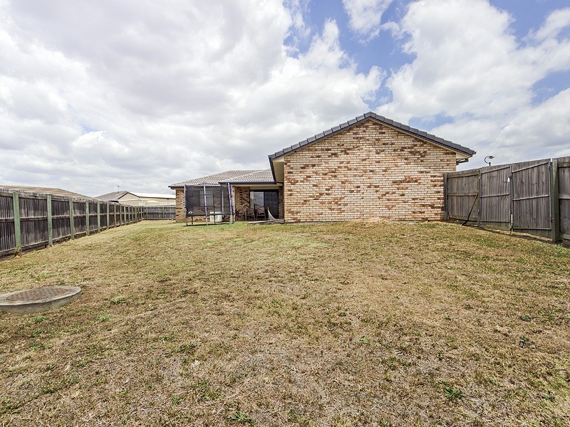 8 Ben Court, Yamanto QLD 4305