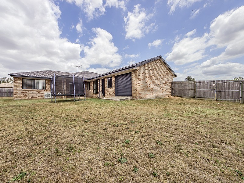 8 Ben Court, Yamanto QLD 4305