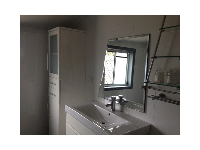 18 Yates St, Rosewood QLD 4340