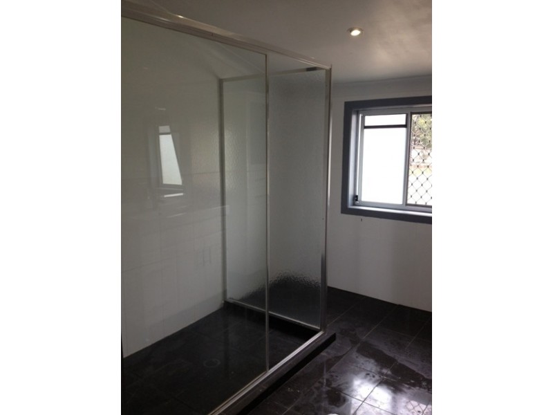 18 Yates St, Rosewood QLD 4340