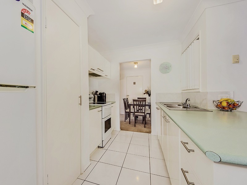 35 Sealy Street, Silkstone QLD 4304