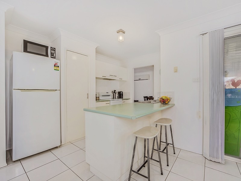 35 Sealy Street, Silkstone QLD 4304