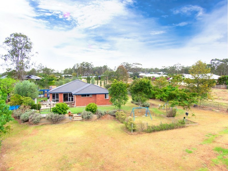 275 George Holt Dr, Mount Crosby QLD 4306