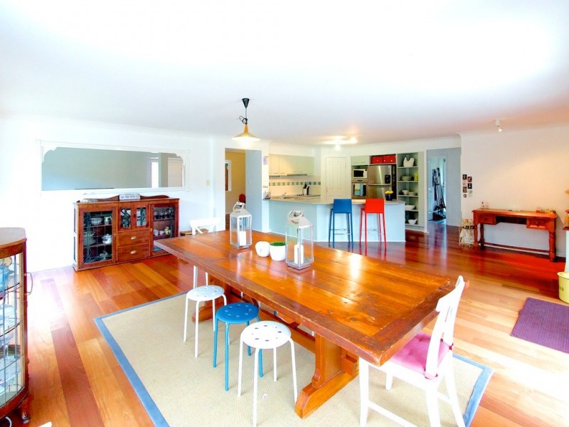 275 George Holt Dr, Mount Crosby QLD 4306