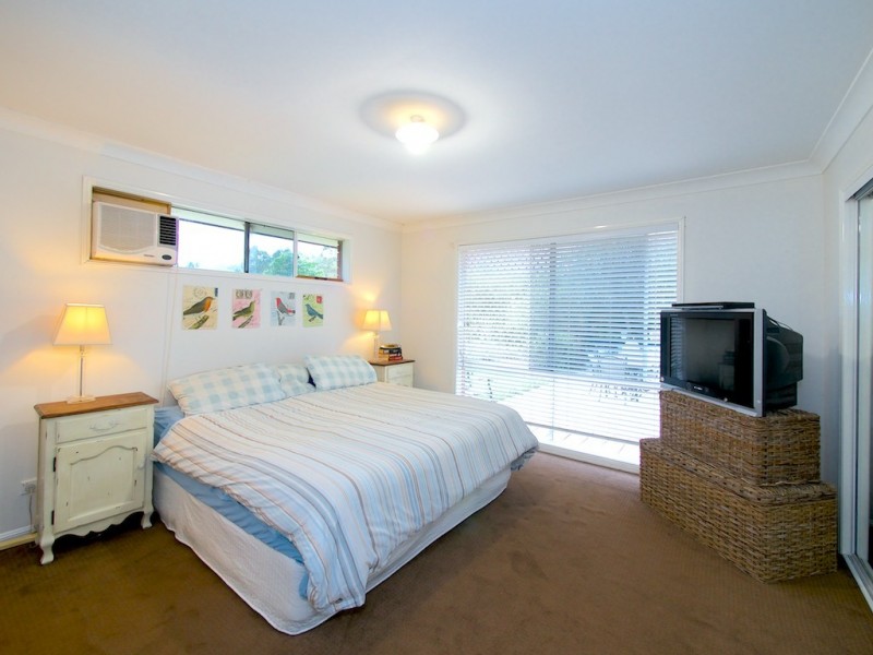 275 George Holt Dr, Mount Crosby QLD 4306