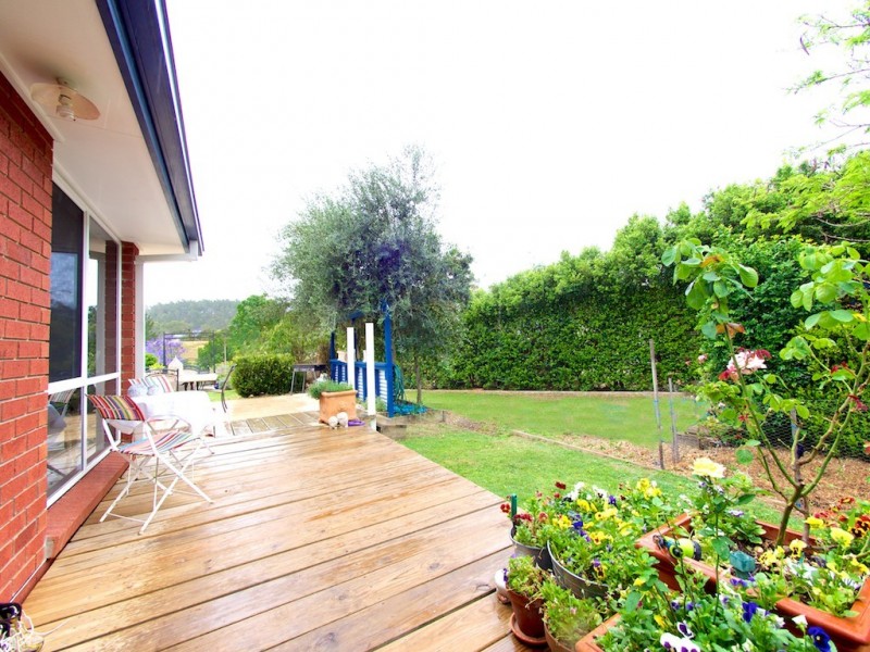 275 George Holt Dr, Mount Crosby QLD 4306