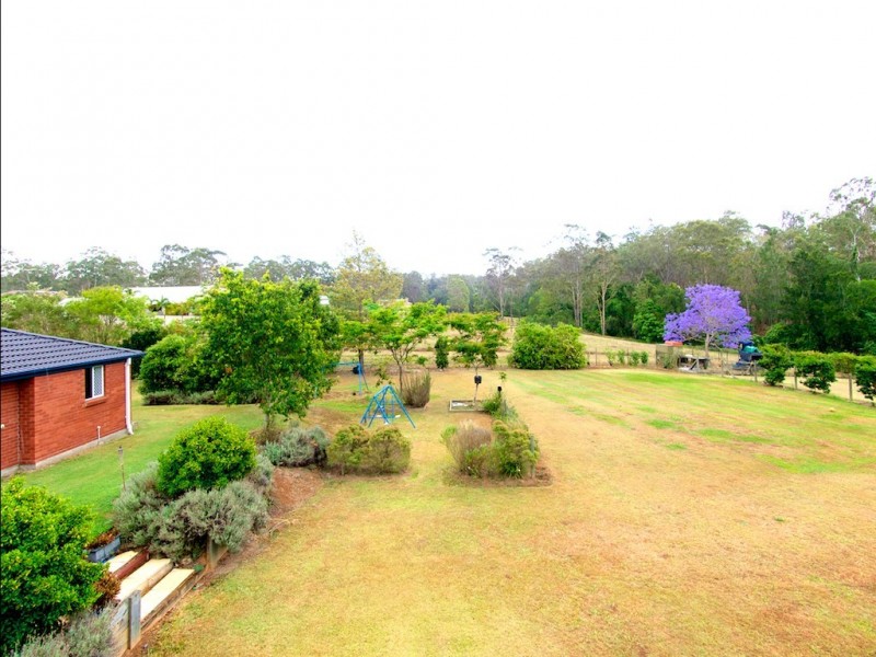 275 George Holt Dr, Mount Crosby QLD 4306