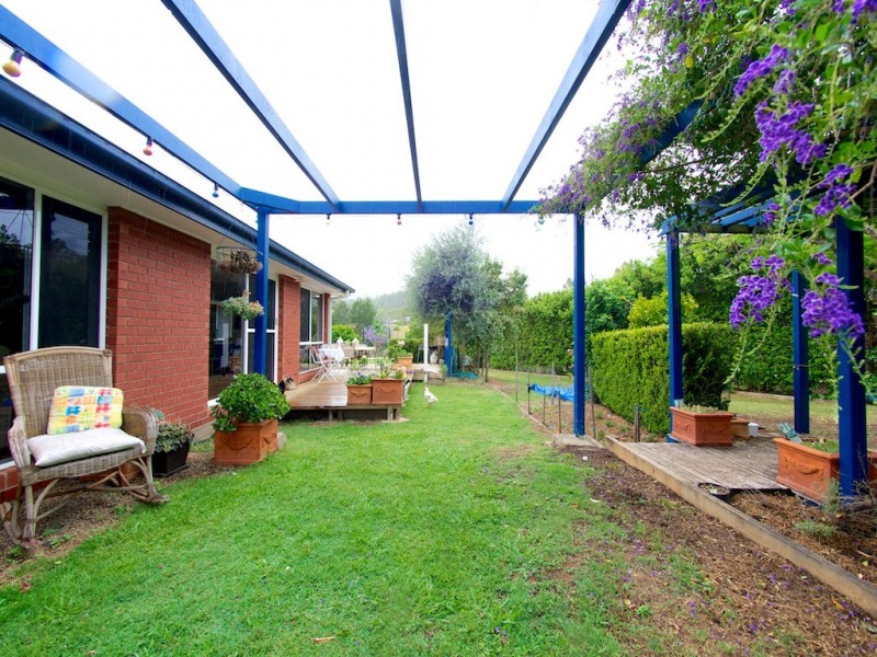 275 George Holt Dr, Mount Crosby QLD 4306