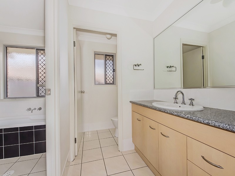 31 Katrina Way, Raceview QLD 4305