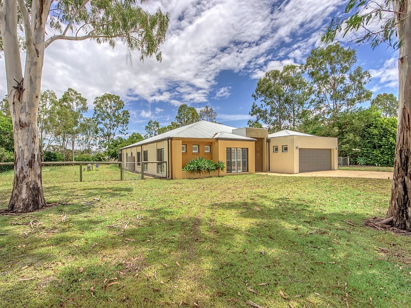 95 President Circuit, Karalee QLD 4306