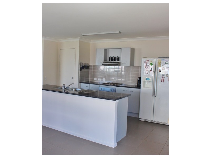 50 Honeywood Drive, Fernvale QLD 4306
