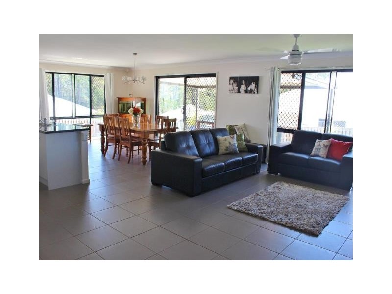 50 Honeywood Drive, Fernvale QLD 4306