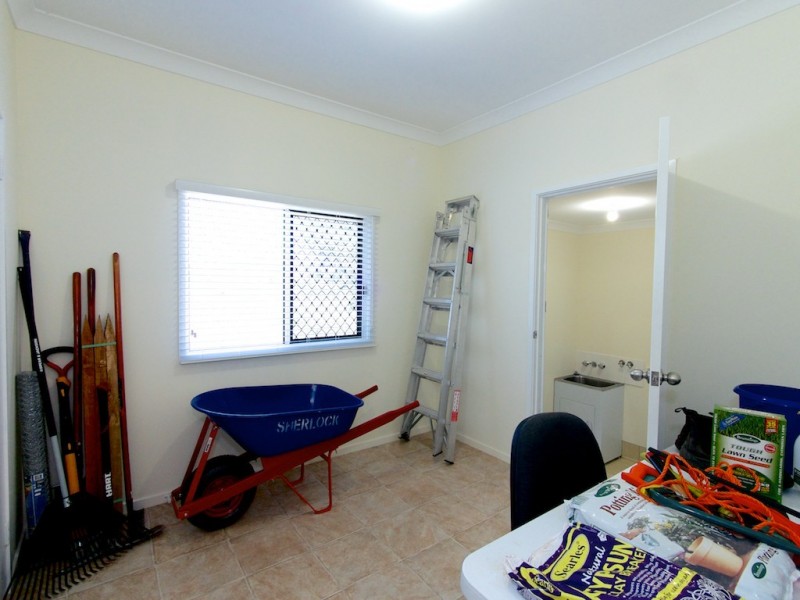 76 Prospect St, Lowood QLD 4311