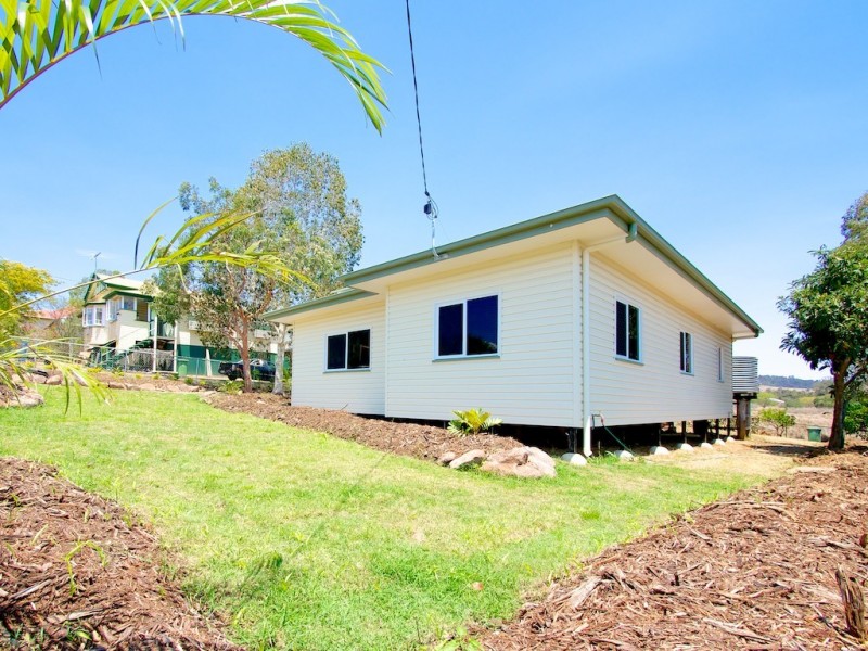 76 Prospect St, Lowood QLD 4311