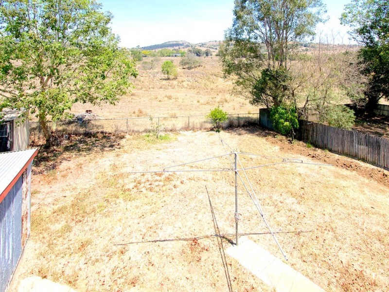 76 Prospect St, Lowood QLD 4311