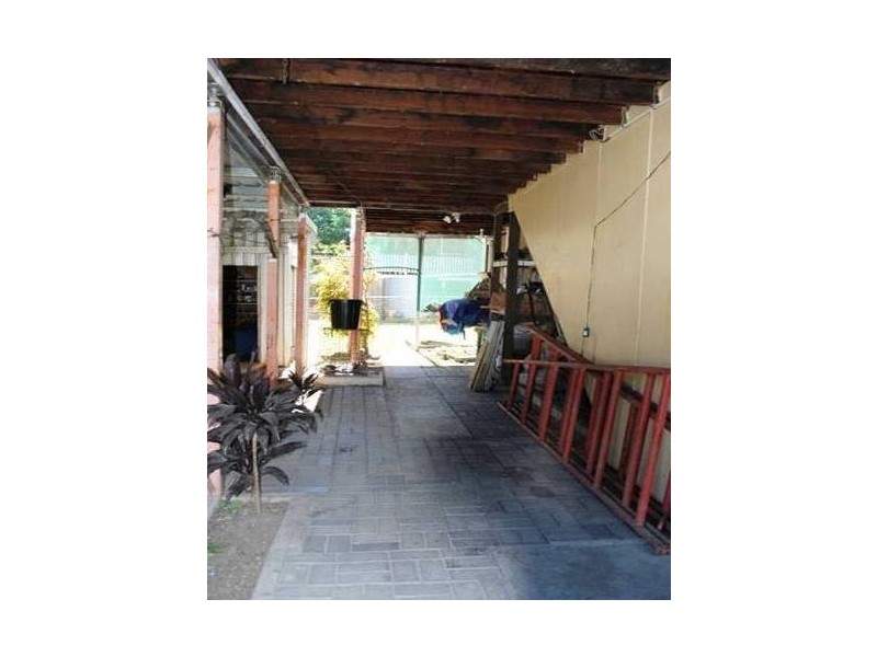 10 Smith St, North Ipswich QLD 4305