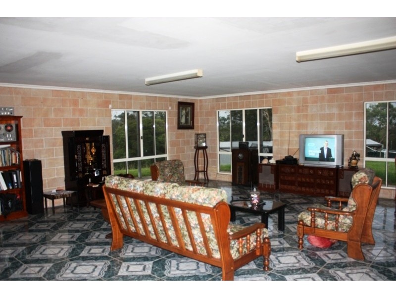 421 Brennan Rd, Redbank Creek QLD 4312