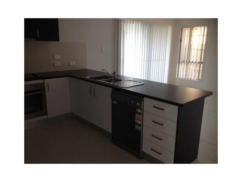 15 Isidore Street, Augustine Heights QLD 4300