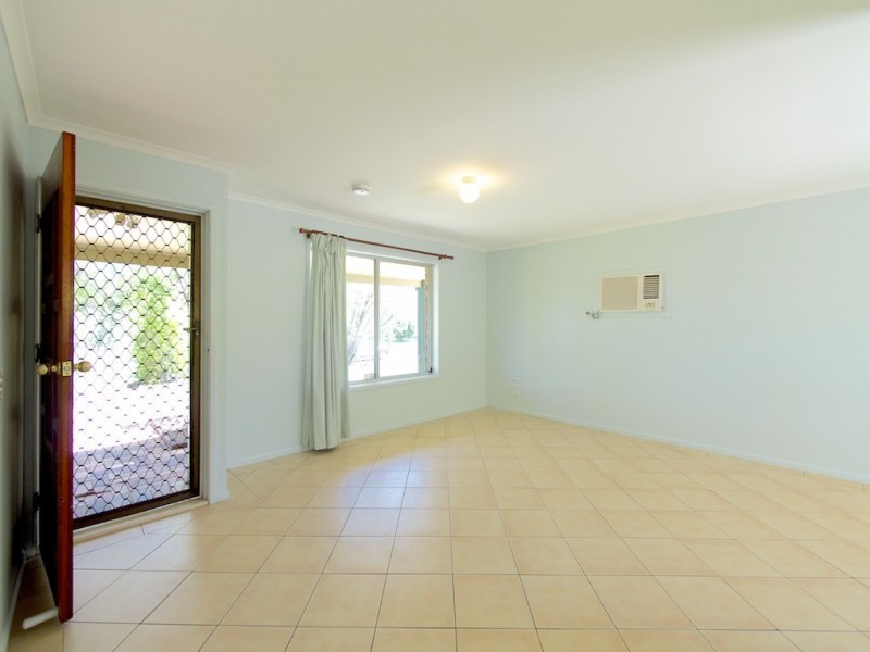 5 Border Crt, Brassall QLD 4305