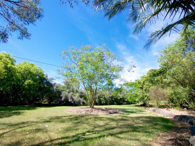 9 Eileen Crt, Kensington Grove QLD 4341