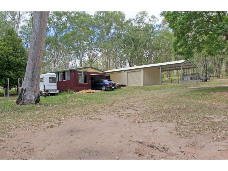 33 Shines Road, Wivenhoe Pocket QLD 4306