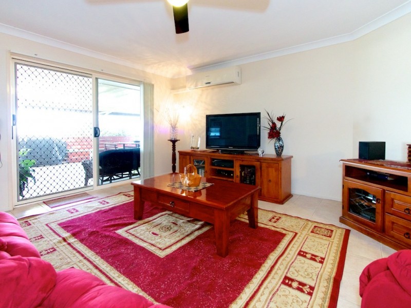 11 Lyndale Pl, Fernvale QLD 4306