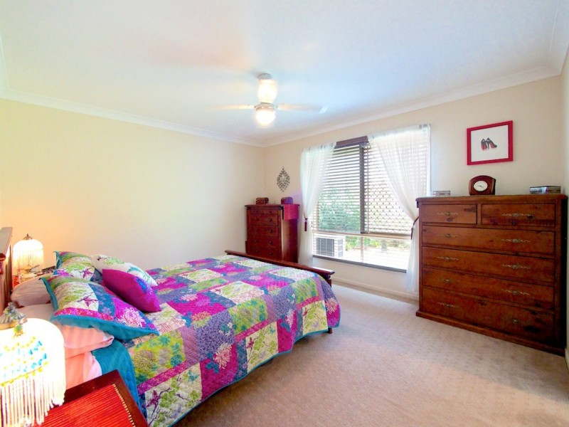 11 Lyndale Pl, Fernvale QLD 4306