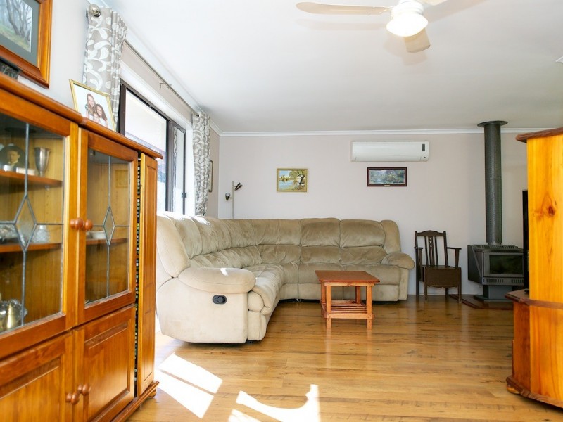 148 Lockyerview Road, Wivenhoe Pocket QLD 4306