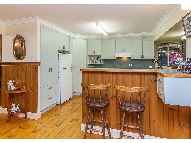 60 Janice Crt, Blackbutt QLD 4306