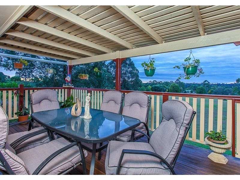 60 Janice Crt, Blackbutt QLD 4306