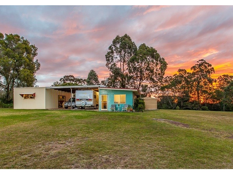 60 Janice Crt, Blackbutt QLD 4306