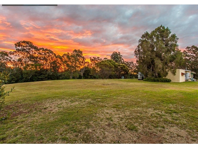 60 Janice Crt, Blackbutt QLD 4306