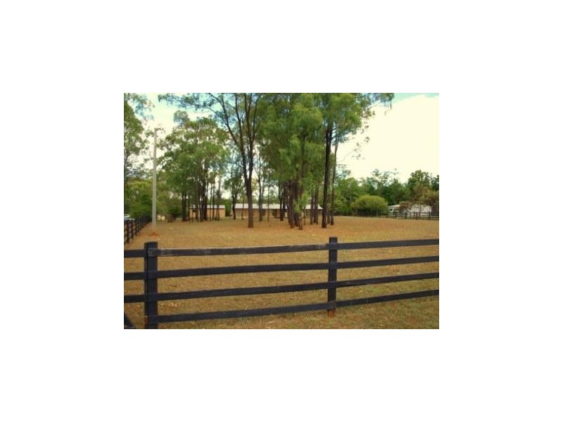 186 Lockyer View Rd, Wivenhoe Pocket QLD 4306