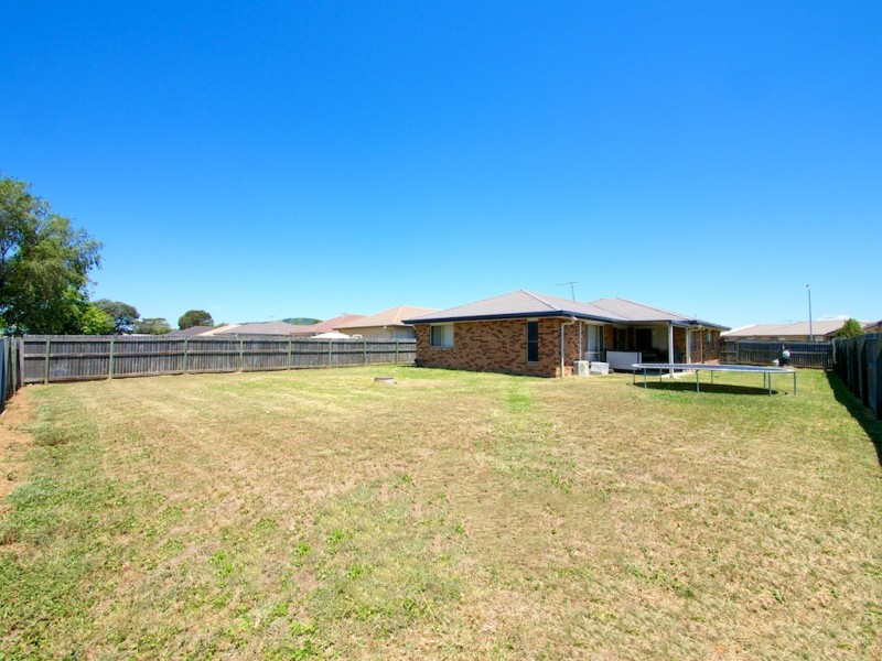 4 Bray Street, Lowood QLD 4311