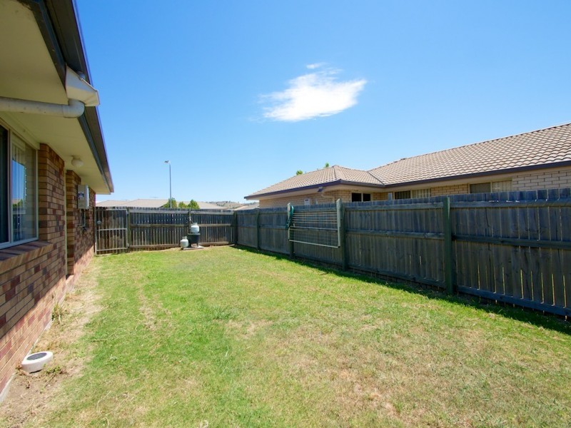 4 Bray Street, Lowood QLD 4311