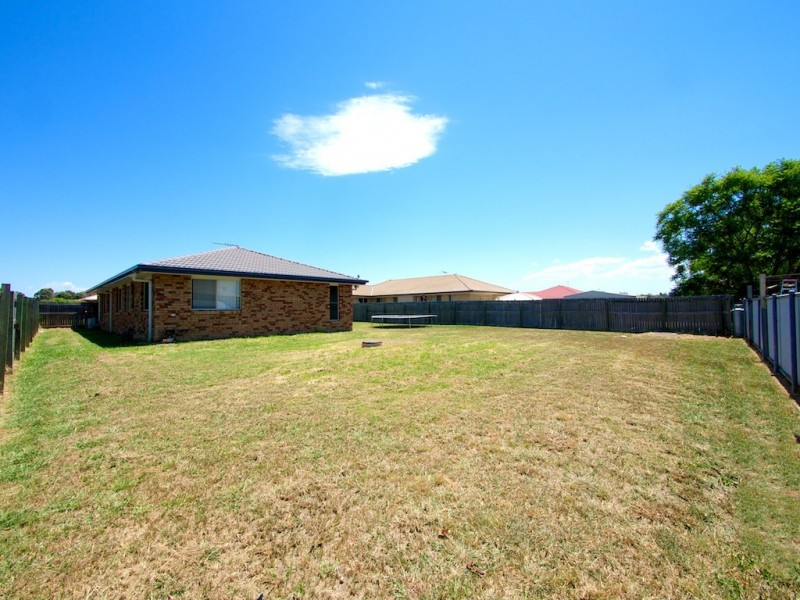 4 Bray Street, Lowood QLD 4311