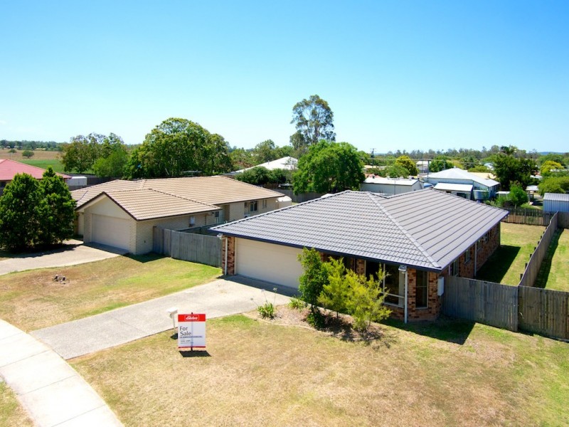 4 Bray Street, Lowood QLD 4311