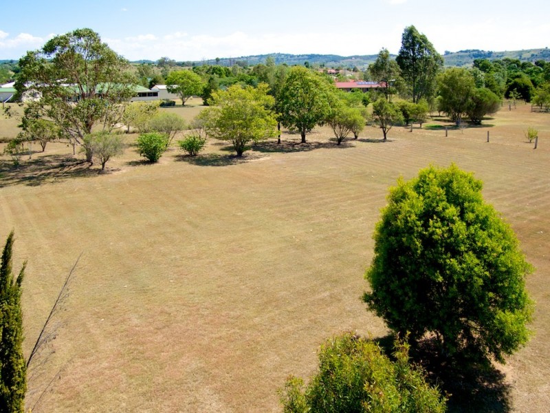 76 Zabels Rd North, Minden QLD 4311