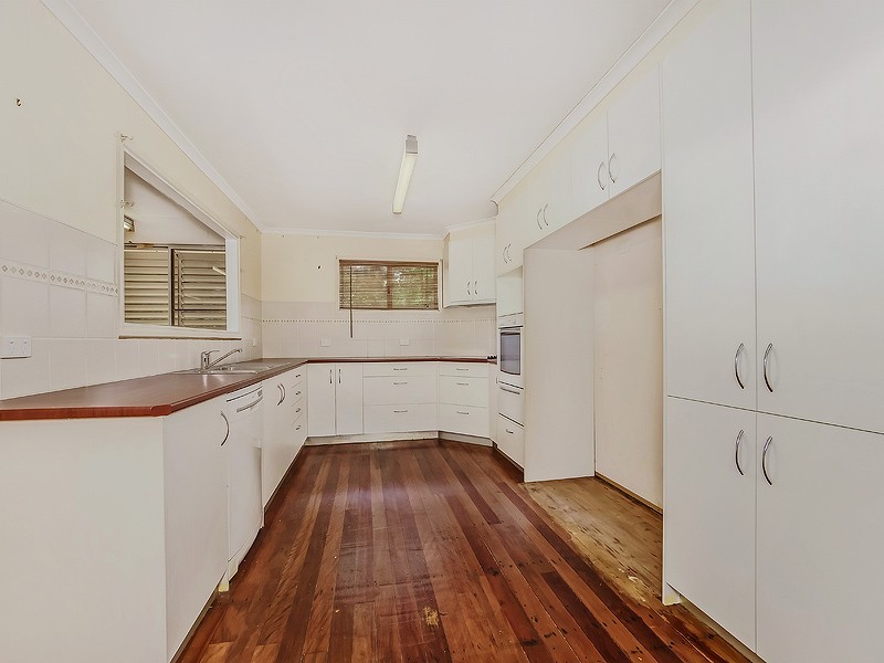 67 Mary Street, Blackstone QLD 4304