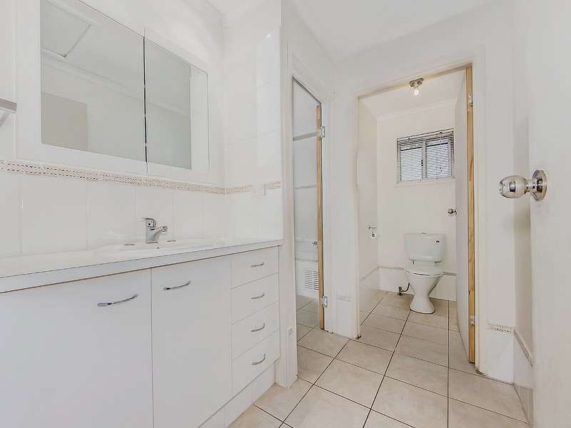 67 Mary Street, Blackstone QLD 4304