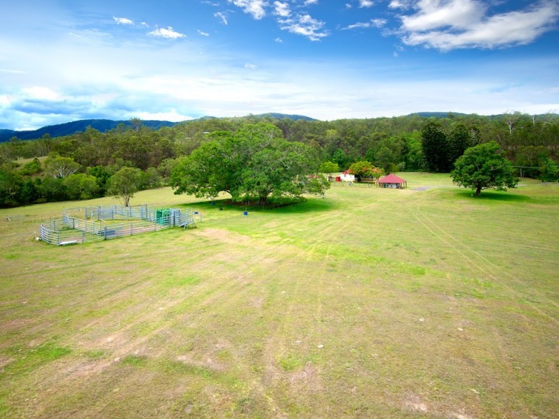 108 Lake Manchester Rd, Kholo QLD 4306